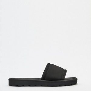 ZARA TREADED FLAT QUILTED SANDALS